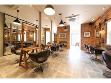 オーブ ヘアー ノア 熊谷店(AUBE HAIR noa)の雰囲気（開放感のある明るい店内で、くつろぎの時間をお過ごしください。）