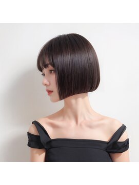ニチカ 銀座(NYCKA) 暗髪ショートボブ MANA 縮毛矯正