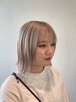 サラ ビューティー サイト 古賀店(SARA Beauty Sight)&nbsp;切りっぱなしボブ/ホワイトカラー/