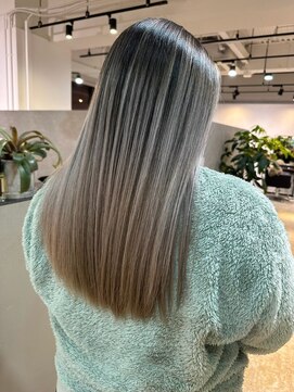 メリー オオサカ(Merly Osaka) 巻かなくても可愛いバレイヤージュ