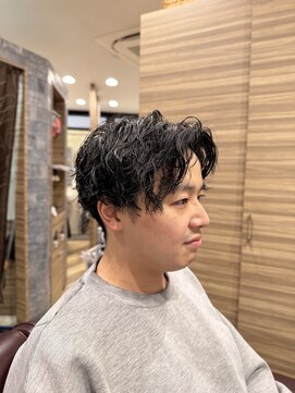 銀座マツナガ 神田店 20代30代爽やかおしゃれ緩めツイストスパイラルパーマ