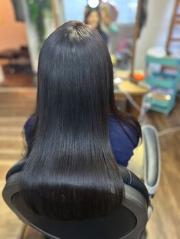 あなたの髪のお悩みを魔女がじっくりとヒアリングし、まるで魔法のように解決へと導く時間に…