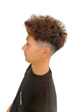  【世代を選ばない清潔感】誰にでも似合うフェード