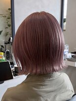 ルーチェ(Lu-che)&nbsp;ホワイトピンク×ブリーチカラー×くびれボブ