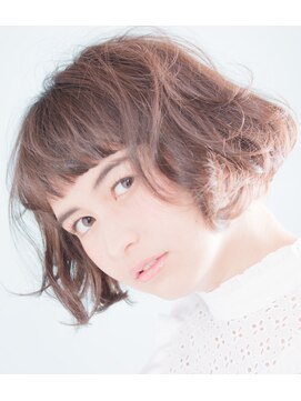 マーゴ(MARGAUX by GARDEN) 【margaux】【ＧＡＲＤＥＮ】清水秀和　くせ毛風ショートボブ