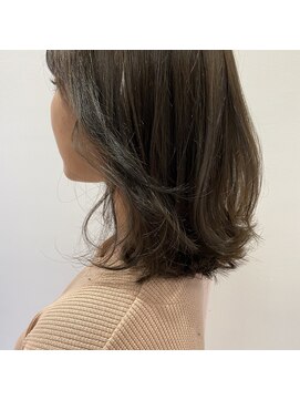 ソア フォー ヘアー(Soi for hair) 小顔見せで大人かわいい☆ナチュラルカラー×ひし形ミディ