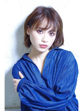 クシュ 所沢西口プロぺ通り(kusyu... ) ターコイズブルー青髪エメラルドグリーン切りっぱなしミディアム