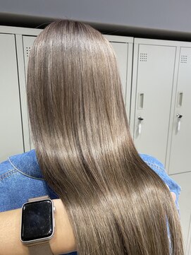 シカ 神戸三宮元町店(Cica) 【Cica 神戸三宮元町】外国人風ハイトーンカラー