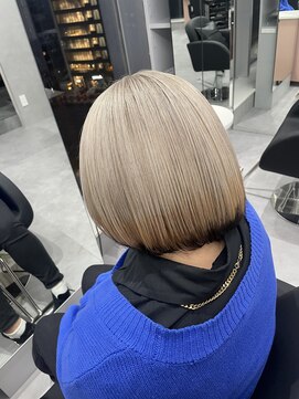 ジエクト カナウ(The Ect canow) ハイトーン/デザインカラー/ぱつっとボブ/モードヘア