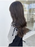 パールグレージュ×グラデーションカラー