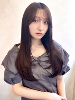 トゥルーズ(TLUUS)&nbsp;TLUUS似合わせカットダークアッシュミディアムレイヤーカット