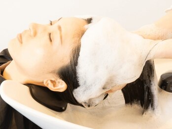 スリープ(Three-p.)の写真/【疲労改善ヘッドスパ】お客様の頭皮の状態に合わせた商材で頭皮の環境を整えながら本格的なマッサージを◎