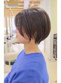 ショートボブ