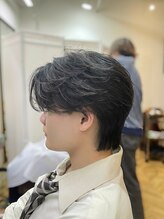 レボルトヘアー(R EVOLUT hair) 襟足ありセンターパートウルフフェザーパーマニュアンスパーマ