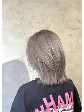 オーロ(ORO) グレージュ×ミディアムレイヤー