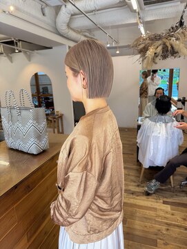 ヨハク 大阪梅田中崎町(yohaku) 切りっぱなしボブ　ダブルカラーベージュ