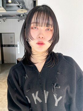 アルバム 池袋(ALBUM) 暗めカラーグレージュウルフレイヤー顔周りレイヤー_F30004