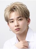 ホワイトベージュハイトーンセンターパート