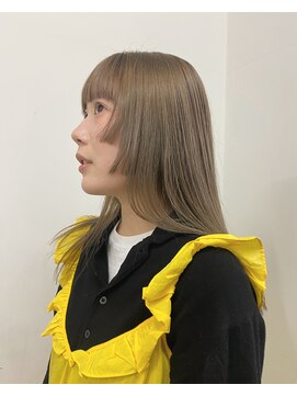 キーパーソン(kii person) kii person × ベージュ ステップカット