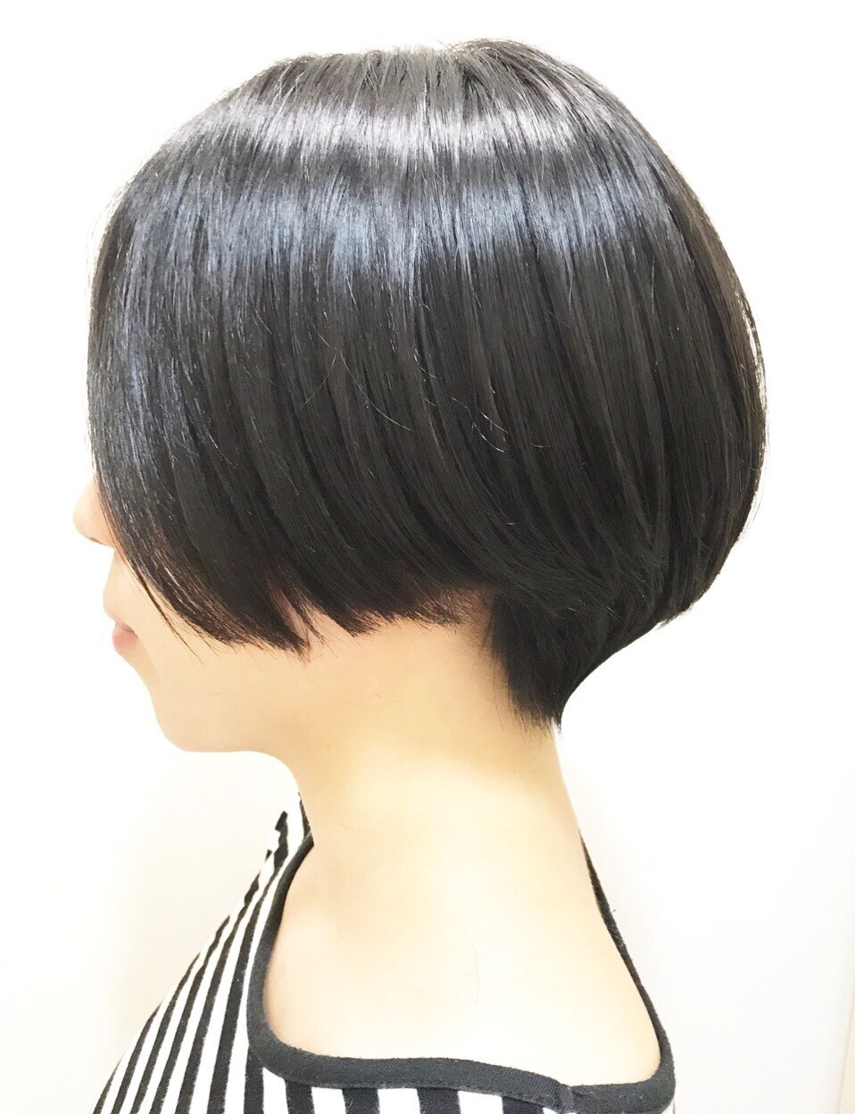 2025年春】外人モデル風黒髪ショートボブ【RENJISHI】のヘア 2025年春】外人モデル風黒髪ショートボブ【RENJISHI】のヘア