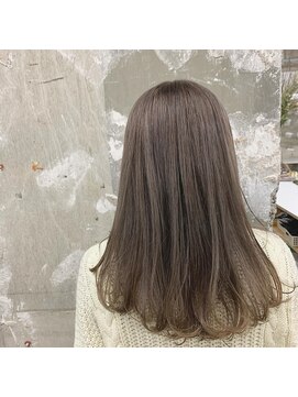 イン(in.) ラベンダーベージュ