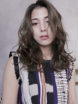 フロート 小阪店(float) エアリーウェーブ_外ハネボブ,アッシュブラウン,ネオウルフ