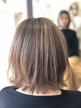 サンテリア(Sunteria) 大人気！ハイライト×外ハネボブ