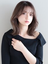 アフロート ギンザ(AFLOAT GINZA) 小顔ミディアム外ハネミディアムアッシュ レイヤー20代30代40代