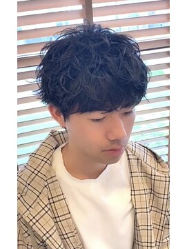 ヴェロ 福井(VeRO) スタイリングする事が多い方におすすめ！王道束感マッシュ