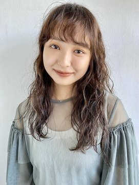 アンティ(ANTI) ロングウェーブパーマスタイル