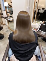 ヘアーサロン ウィング(HAIR SALON Wing) 大人女性にオススメ、赤みを消したオリーブカラー