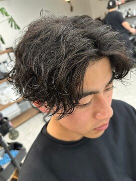フゥ 宇都宮(FeU) 波巻きパーマメンズパーマメンズヘアツーブロックツイストパーマ