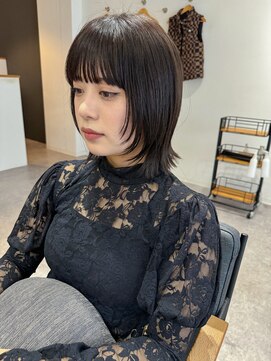 リイチ(LIICHI) ボブから伸ばしていく途中のレイヤーカット