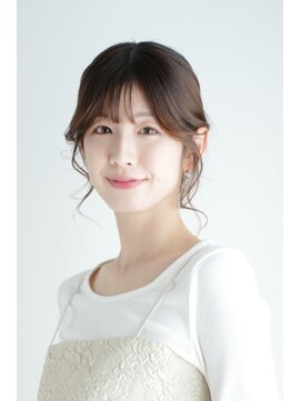 ノノリリ(NONORIRI) ナチュラルヘアセットおくれ毛シニヨンお団子ヘア20代30代40代