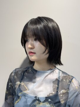 モク 立川(moc) 韓国風レイヤーカットブリーチダブルカラー前髪