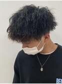 メンズパーマ波巻きツイストスパイラル刈り上げセンターパート