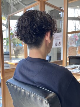フェリアファム 北千里(FERIA fam) メンズ波巻きパーマ