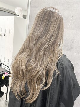 オリ(‘Oli) 外国人風ハイライト