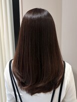 アンベリールフルー(EMBELLIR fleur)&nbsp;ツヤを味方に♪酸性ストレート&似合わせカット30代|40代|50代