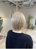 ホワイトベージュ