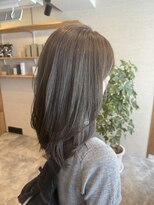 トゥーリ 大野城下大利店(tuuli) 20.30.40代大人レイヤー×ミントアッシュ