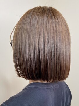 トップヘアーラウンジ 知立(TOP HAIR Lounge) 知立切りっぱなしボブ白髪ぼかしミルクティーベージュ40代50代