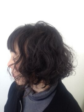 ズニ(ZUNI) ふんわり弾む様なMIXパーマ