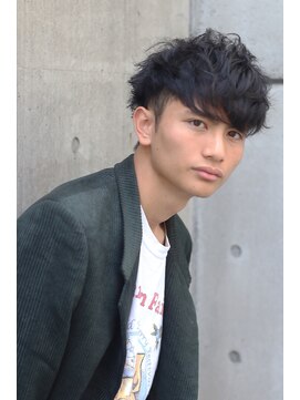 ブークル(boucle) ナチュラルパーマの爽やかツーブロックショート