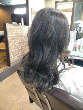 フェイス ウルマ(face URUMA) グレーカラー