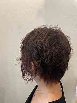 タエビスアリッサム(Taebis Alyssum) ボーイッシュショートパーマ