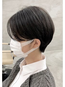 ソーコ 渋谷(SOCO) 黒髪ショートカットマッシュショートカット前下がりショートボブ