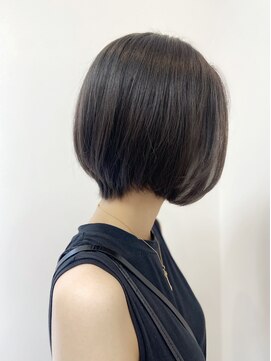 チェシャ(chesha) ミニボブ風 グラデーションボブ