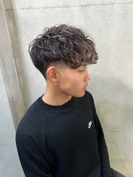 ピチカートシータ(pizzicato cita) 【大人気スペインカール】スペインカール×フェードカット