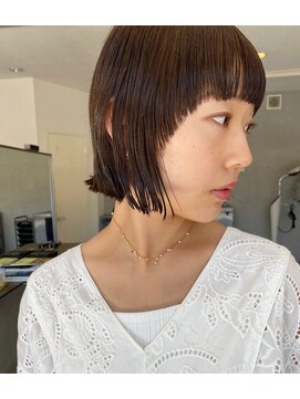 コニー(Conny) ステップカットボブ